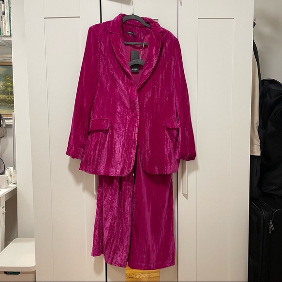 NastyGal velvet suit — brand new with tags! Size 8 pant, size 10 jacket. - Picture 2 of 4